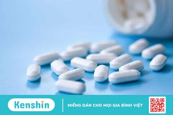 Giải đáp nhanh mẹ uống kháng sinh có nên cho con bú?