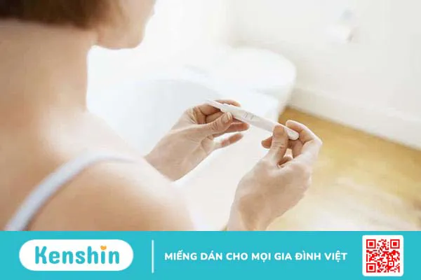 Giải đáp thắc mắc: Nên dùng que thử thai vào sáng hay tối?