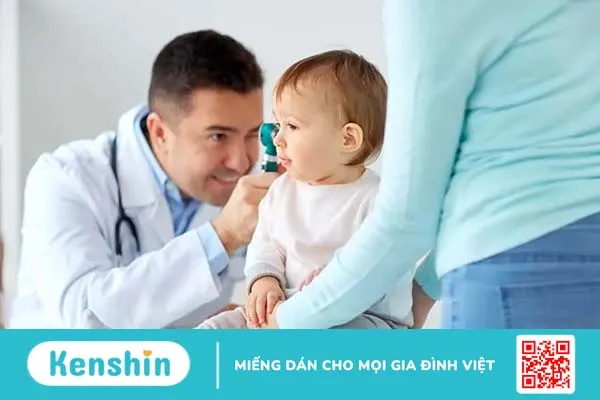 Giải đáp: Trẻ hay lắc đầu liệu có được coi là bình thường không?