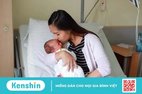 Giải tỏa nỗi lo mẹ bị căng sữa nhưng sữa không tiết ra được