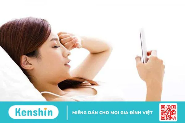 Giảm thị lực sau khi sinh, bạn cần làm gì?