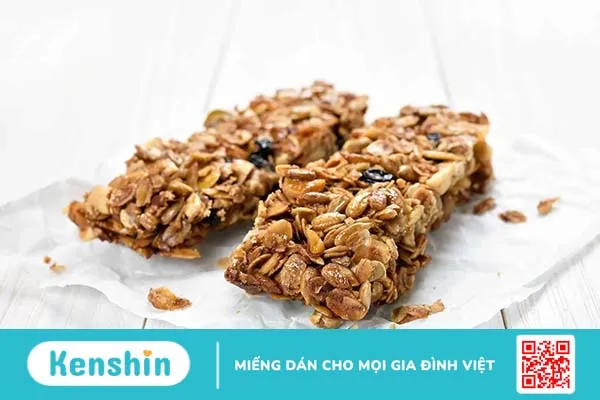 Granola là gì? Lợi ích dinh dưỡng và những lưu ý an toàn khi ăn hạt granola