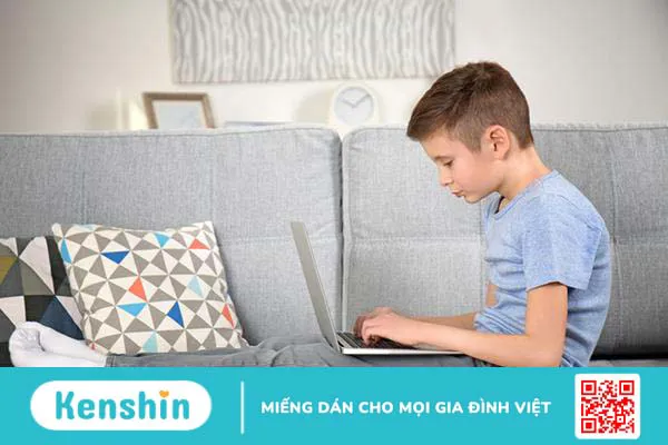 Gù lưng trẻ em: Nguyên nhân, dấu hiệu, điều trị và phòng ngừa