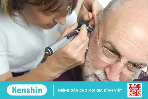 Hay bị ù tai là bệnh gì? 8 nguyên nhân phổ biến và cách điều trị hiệu quả