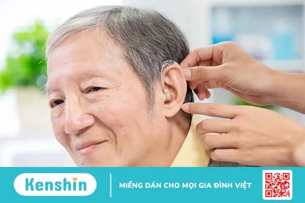 Học cách sống chung và đối phó với bệnh lãng tai người già