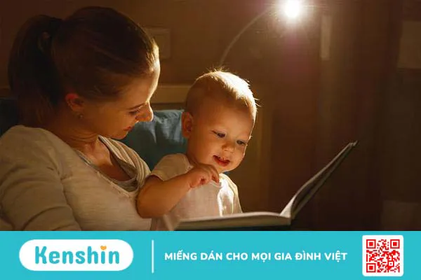 Hỏi đáp Bác sĩ: Trẻ ngủ muộn có ảnh hưởng gì không, có bị thấp lùn không?