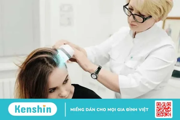 Hói đầu ở nữ: Nguyên nhân và cách điều trị để tóc sớm mọc lại