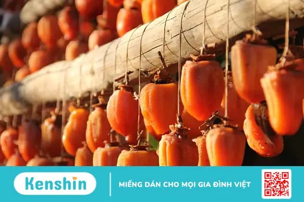 Hồng giòn bao nhiêu calo? Ăn hồng có béo không?