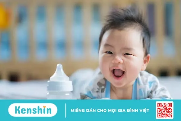 Hướng dẫn cách cho bé bú bình không bị sặc hiệu quả nhất