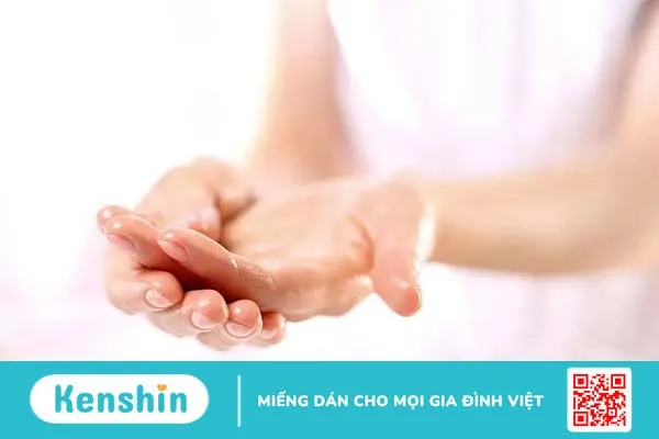 Hướng dẫn cách làm móng tay nhanh dài tại nhà