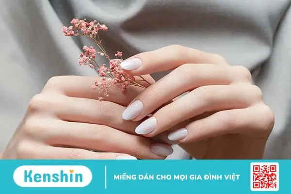 Hướng dẫn cách làm móng tay nhanh dài tại nhà