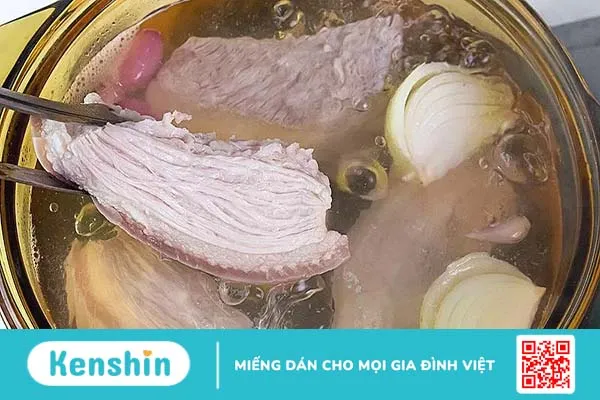 Hướng dẫn chi tiết 3 cách làm gỏi gà măng cụt non độc đáo và đậm đà