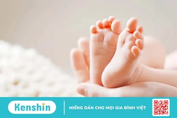 Khi nào ba mẹ mới biết được màu da thật của trẻ sơ sinh?