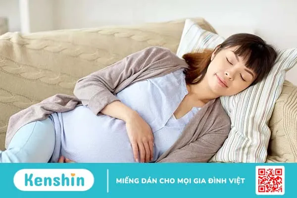 Khi ngủ nằm nghiêng bên nào tốt hơn?