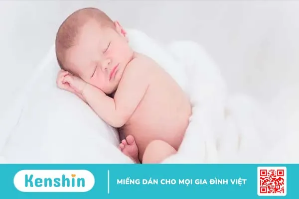 Làm thế nào khi bé ngã từ trên giường xuống đất? Khi nào cần cấp cứu?