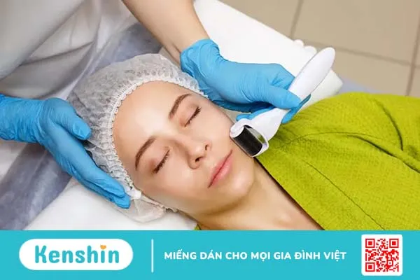 Lăn kim trị nám có tốt không? Những điều cần biết về lăn kim