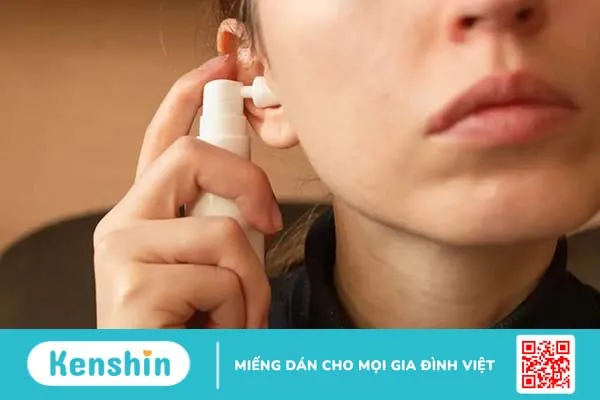 Lấy ráy tai bị chảy máu có sao không? Cách xử lý khi ngoáy tai chảy máu