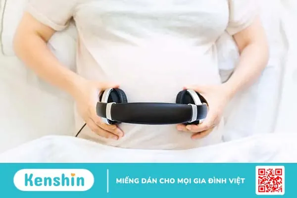 Lợi ích âm nhạc cho thai nhi là gì? Cách chọn nhạc tốt cho thai nhi