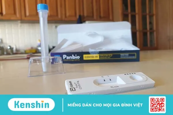 Lựa chọn phương pháp xét nghiệm COVID: PCR hay bộ test nhanh?