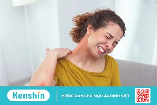 Lưỡi dâu tây cảnh báo điều gì? Làm sao để nhận biết và điều trị?