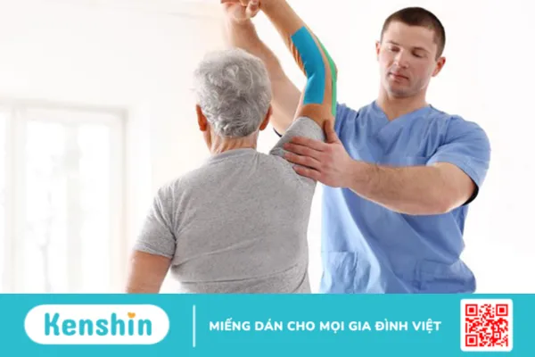 Mách bạn cách chữa trật khớp vai tại nhà an toàn, hiệu quả