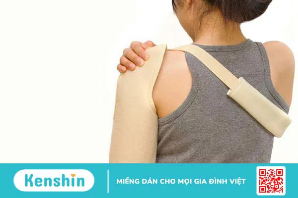 Mách bạn cách chữa trật khớp vai tại nhà an toàn, hiệu quả