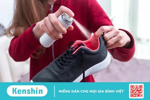 Mách bạn cách khử mùi hôi giày cực đơn giản nhưng vô cùng hiệu quả