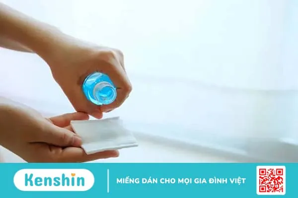 Mách bạn cách khử mùi hôi giày cực đơn giản nhưng vô cùng hiệu quả