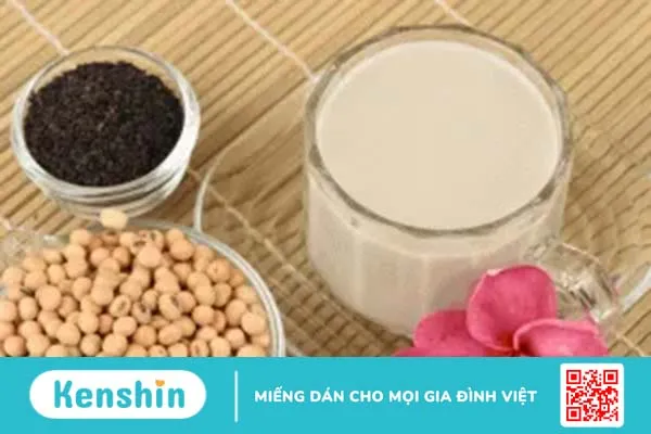 Mách bạn cách nấu sữa mè đen cho bé