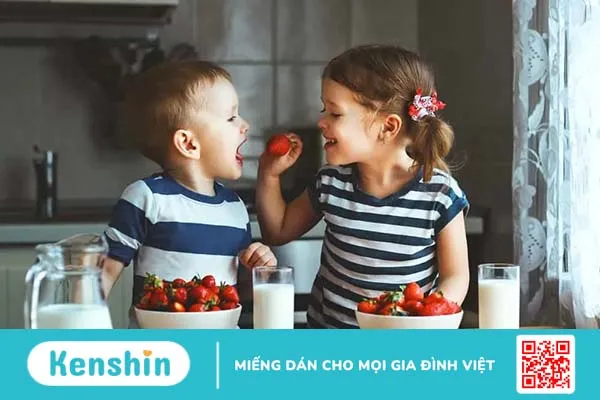 Mách mẹ cách làm siro dâu tây ngon ngất ngây siêu đơn giản