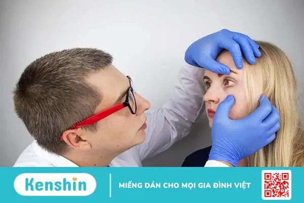 Mách nhỏ cách chữa đau mắt đỏ bằng lá trầu không