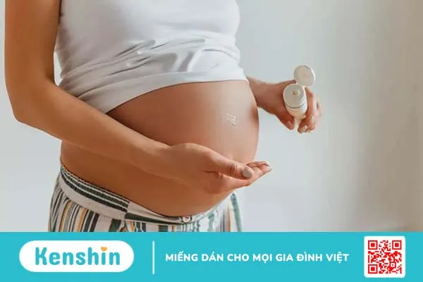 Mang bầu có được bôi thuốc ngoài da không? Lời khuyên mẹ cần biết