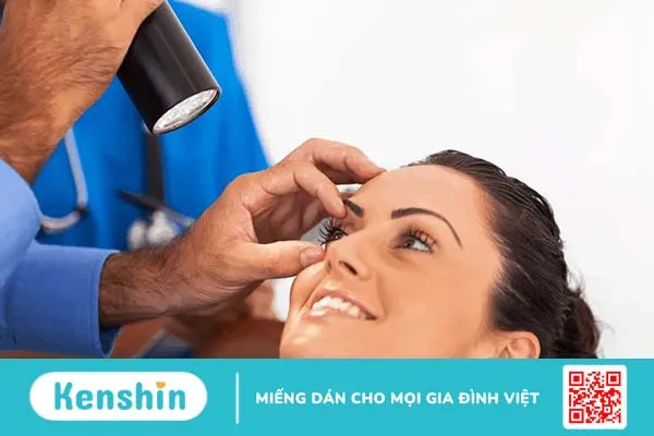 Mắt lồi do Basedow luôn khiến bệnh nhân e ngại