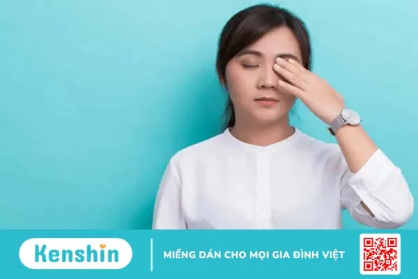 Mắt phải giật liên tục: Bệnh lý hay cảnh báo điềm gì?