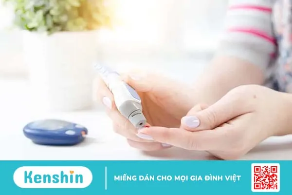 Máy đo đường huyết Omron có tốt không? Giá bao nhiêu?