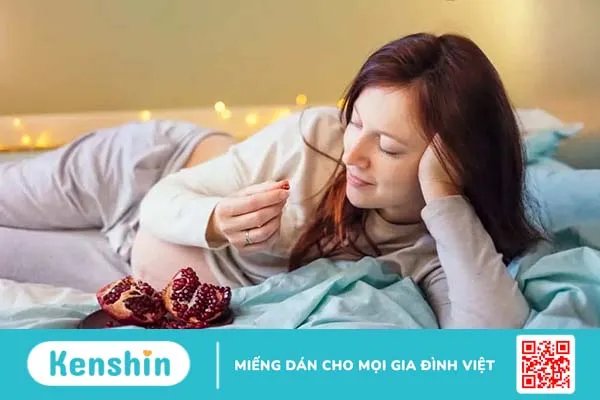 Mẹ bầu ăn gì để con có má lúm đồng tiền? 4 mẹo hay nặn má lúm cho bé