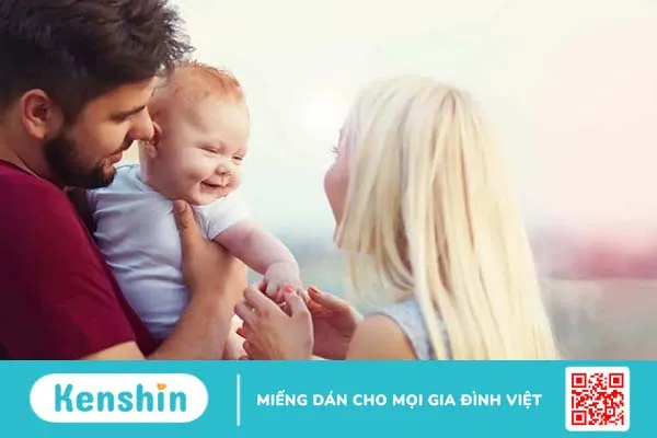 Mẹ bầu ăn gì để con có má lúm đồng tiền? 4 mẹo hay nặn má lúm cho bé