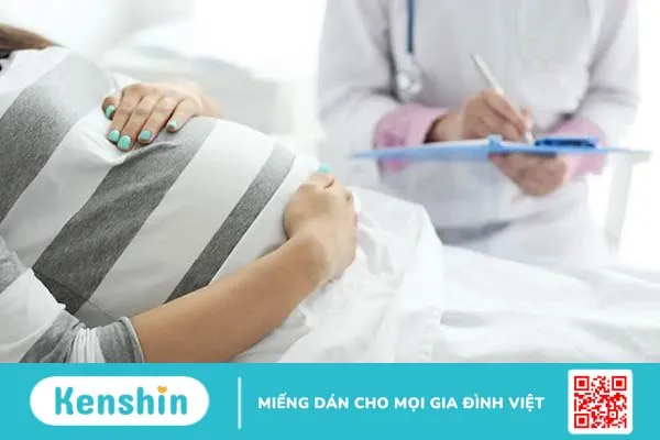 Mẹ bị va chạm vào bụng bầu có sao không, có sảy thai không?