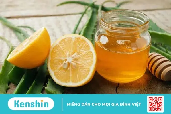 Mẹ bị viêm họng khi đang cho con bú phải làm sao?