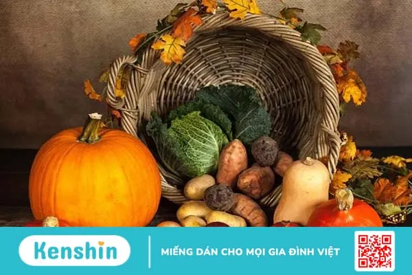 Mẹ cho con bú nên ăn gì? 8 nhóm thực phẩm không thể thiếu