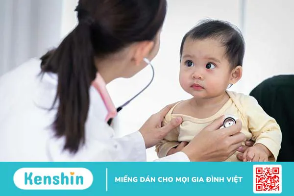 Mẹ đã biết vì sao trẻ bị sốt chân tay lạnh đầu nóng chưa?