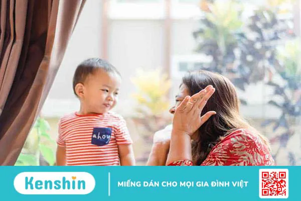 Mẹ đi làm lại sau sinh: Bí quyết để giữ nguồn sữa cho con, chu toàn mọi việc!