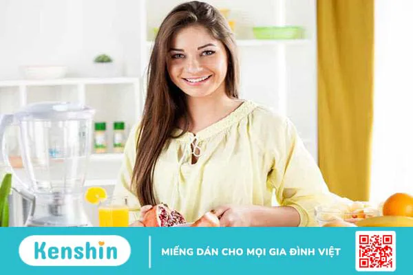 Mẹ sau sinh ăn lựu được không và những lưu ý mẹ cần biết