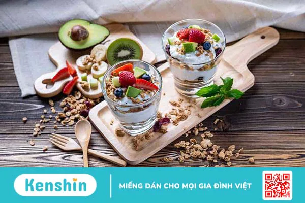 Mẹ sau sinh có nên ăn sữa chua không? Mẹ nào nên, mẹ nào không?