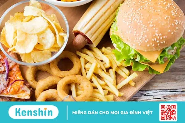 Mổ đục thủy tinh thể kiêng ăn gì? 4 loại thực phẩm cần tránh