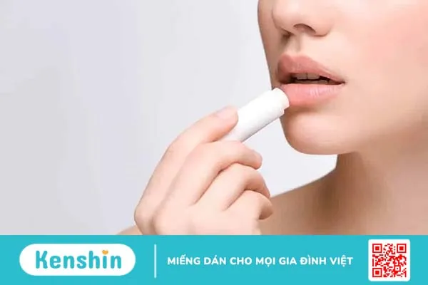 Môi bị chàm: Tình trạng phổ biến nhưng dễ nhầm lẫn!