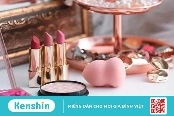 Mụn ẩn là gì? Cách trị mụn ẩn dưới da triệt để, an toàn