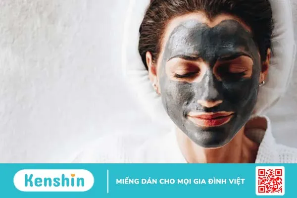 Mụn cám ở trán: Nguyên nhân và cách khắc phục