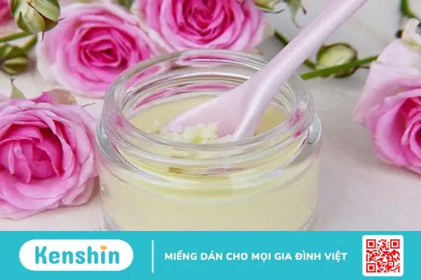 Mụn ở tuổi trưởng thành: Nguyên nhân và cách khắc phục