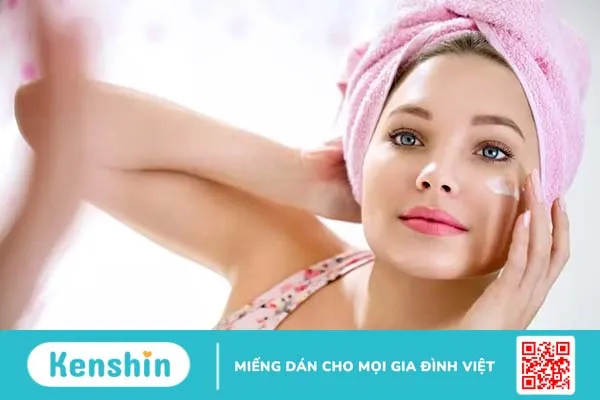 Mụn trứng cá ở tuổi dậy thì: Nguyên nhân và cách điều trị